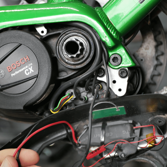 Precyzyjny lokalizator do roweru elektrycznego notiOne GPS Connect YAMAHA
